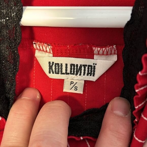 Kolontai dresses red floral - Picture 3 of 3